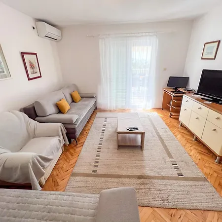 Mio Apartman Brist